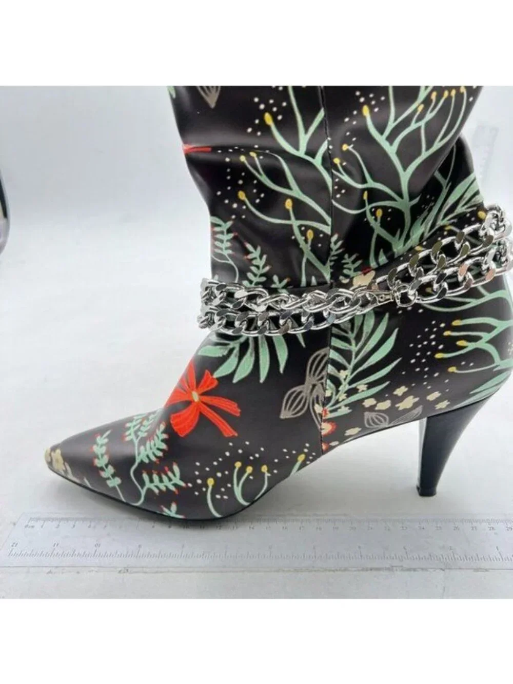Women's Leather Pointed-Toe Stiletto Knee High Booties Sexy Metal Chain Decor